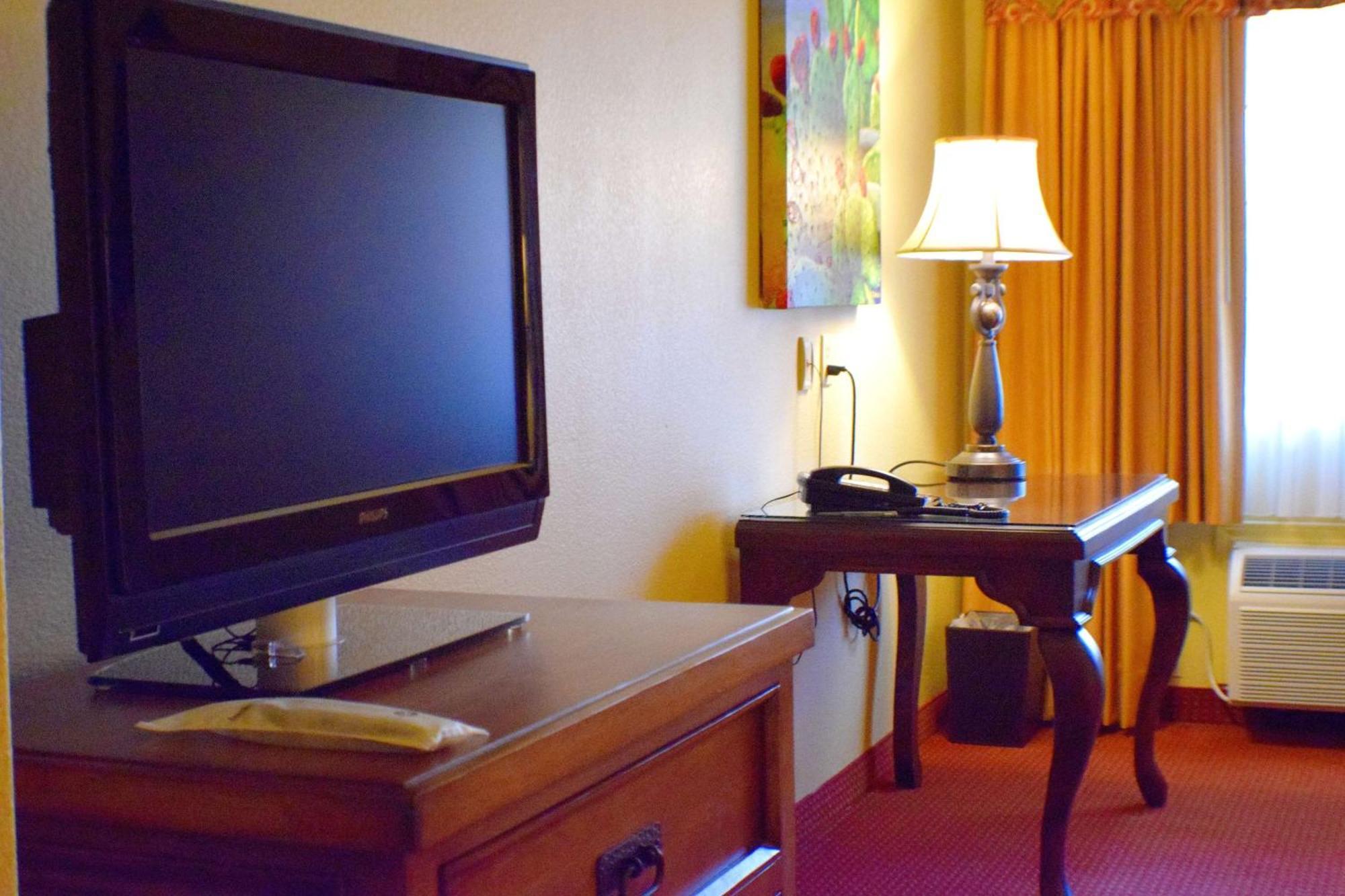 Best Western San Isidro Inn Laredo Exterior photo