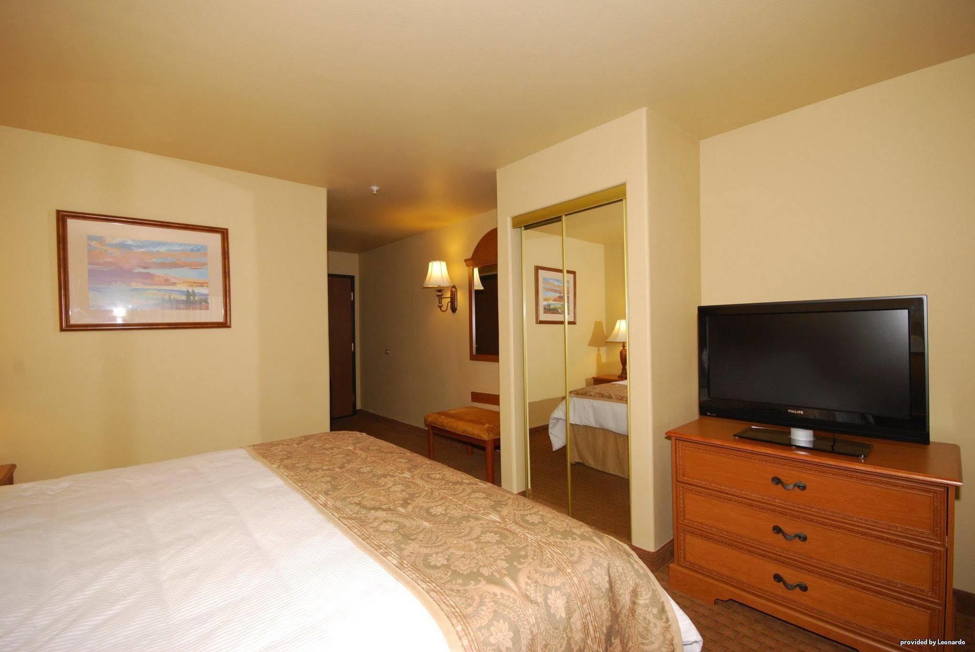 Best Western San Isidro Inn Laredo Exterior photo